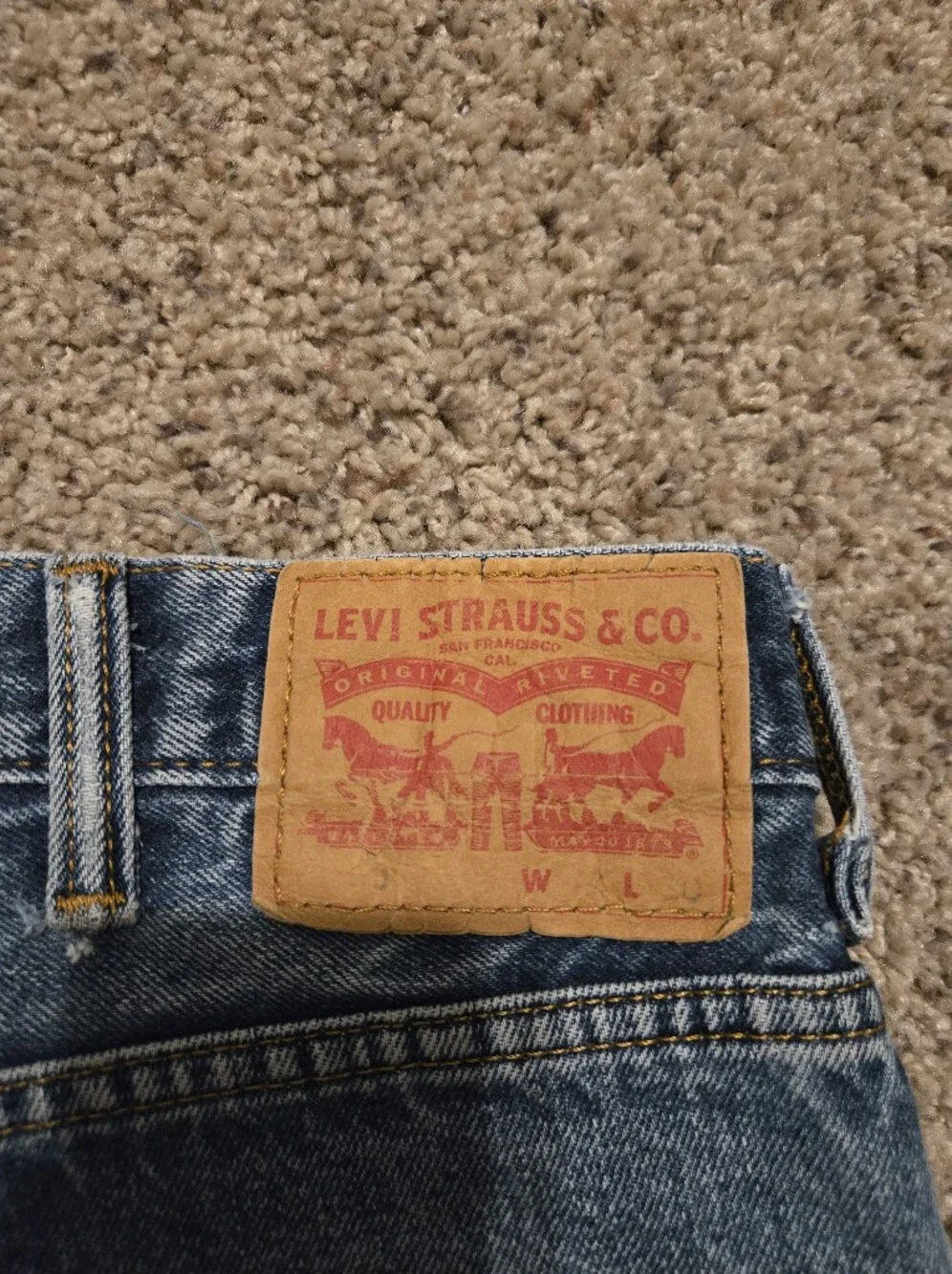 💖Levi Strauss & Co Classic Men's Wide-Leg Jeans in Light Blue